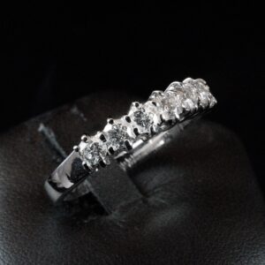Anello 7 diamanti